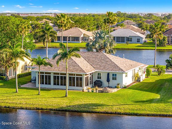 3rd image of 2374 Golf Vista Blvd