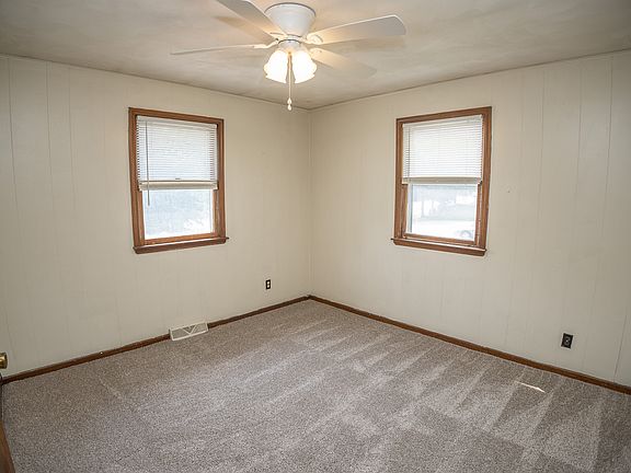 5th image of 123 Traci Dr APT 4