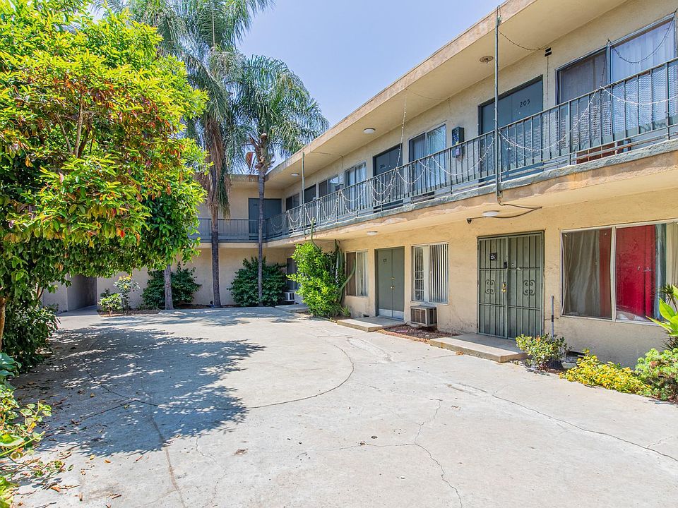 1st image of 8011 Langdon Ave #1X1