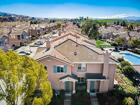 2nd image of 3682 Jasmine Cir