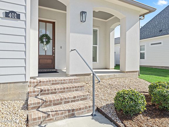 3rd image of 401 Manor House Ln
