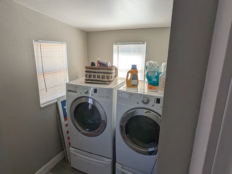 116 E Kee St — Photo 15