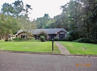2311 Briargrove Dr, Nacogdoches, TX 75965