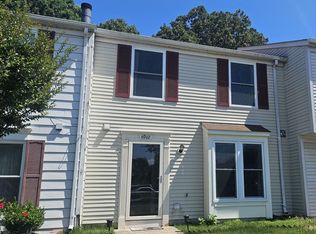 6902 Villa Del Rey Ct, Springfield, VA 22150