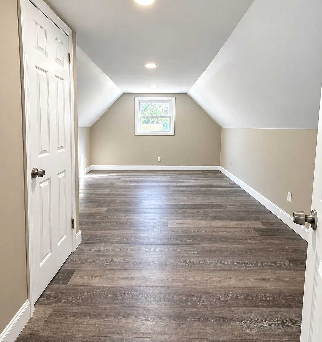 5 bed, 1000 sqft, $3,850 — Photo 4