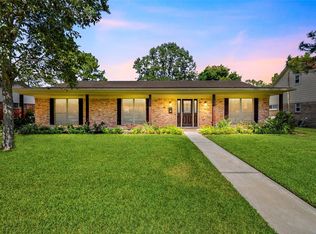 5522 Bankside Dr, Houston, TX 77096