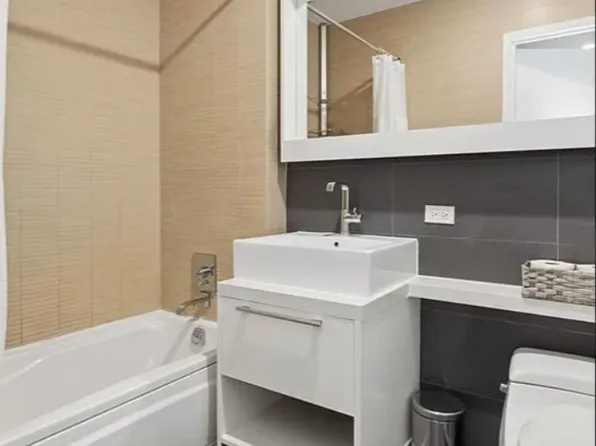 305 West 16th Street image 5 of 14