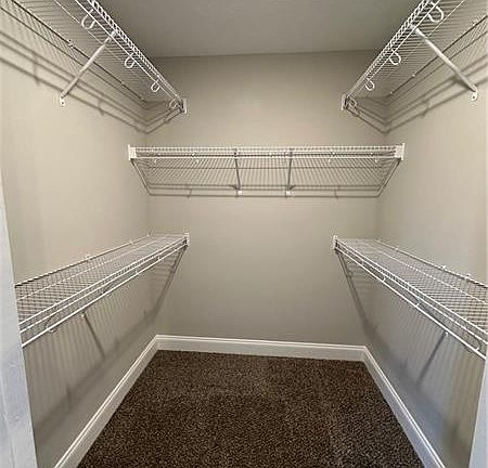 5th image of 604 Oakview Cir