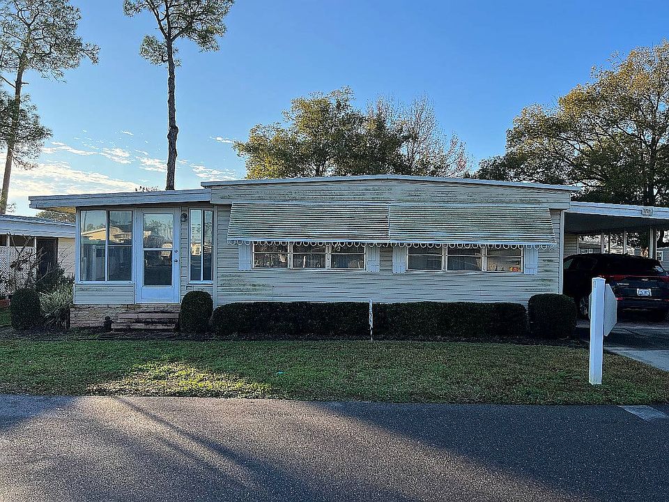 1st image of 176 N Lake Dr