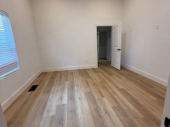 2nd image of 1118 Wyoming St #B