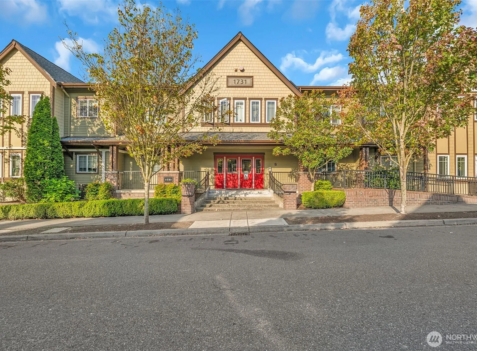 2 bed, 1.0 bath, 1006 sqft, $2,500 — Photo 1