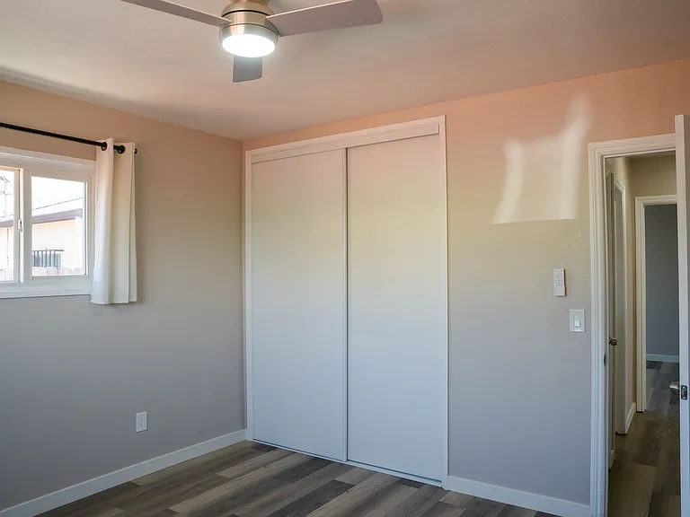 4481 Dwight St — Photo 32