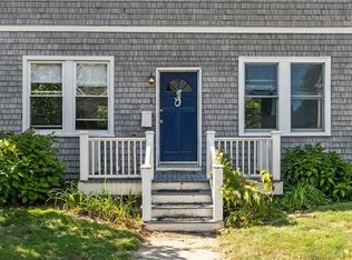 8 Johnson Ct #A, Newport, RI 02840
