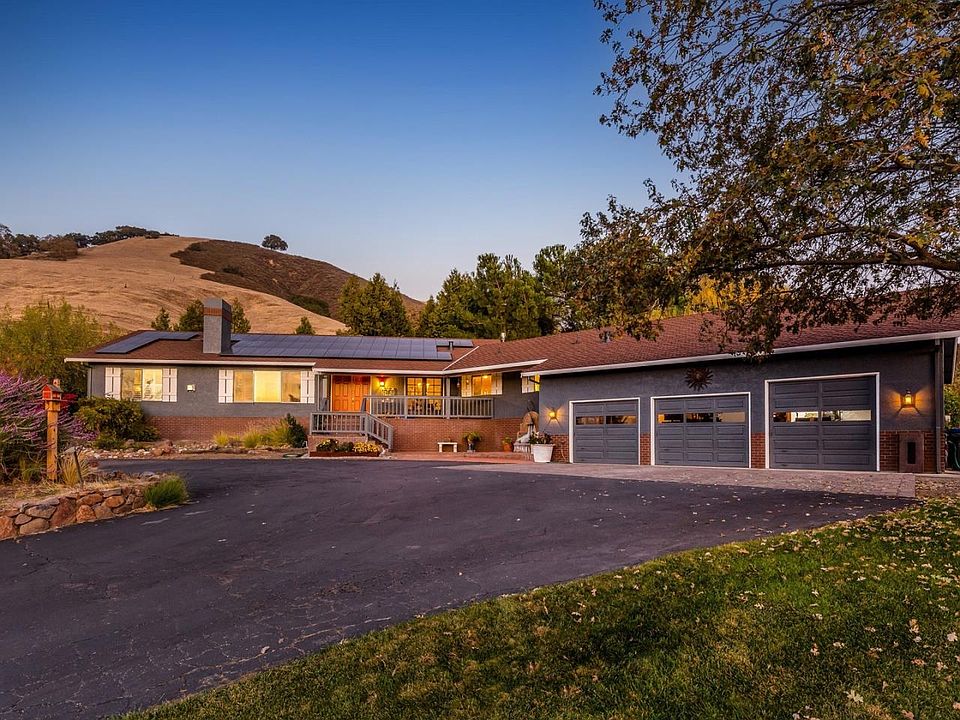 1st image of 15410 Carey Ln