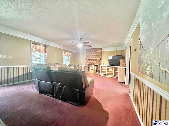 5th image of 104 Burchwood Cir