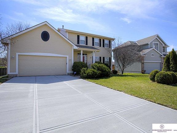 2nd image of 16257 Sahler St