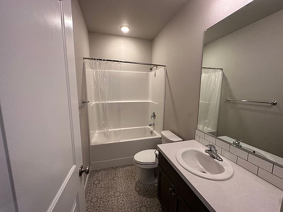 3rd image of 8305 Ballard Loop