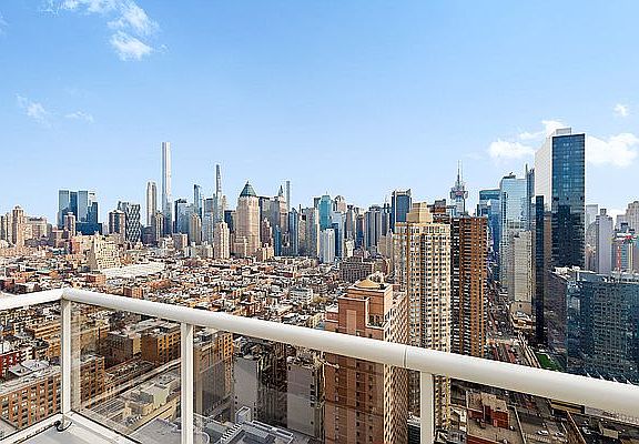 4th image of 500 W 43rd St APT 40A