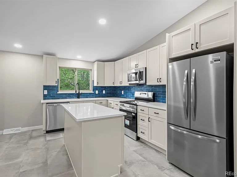 5715 W 5th Ave — Photo 9