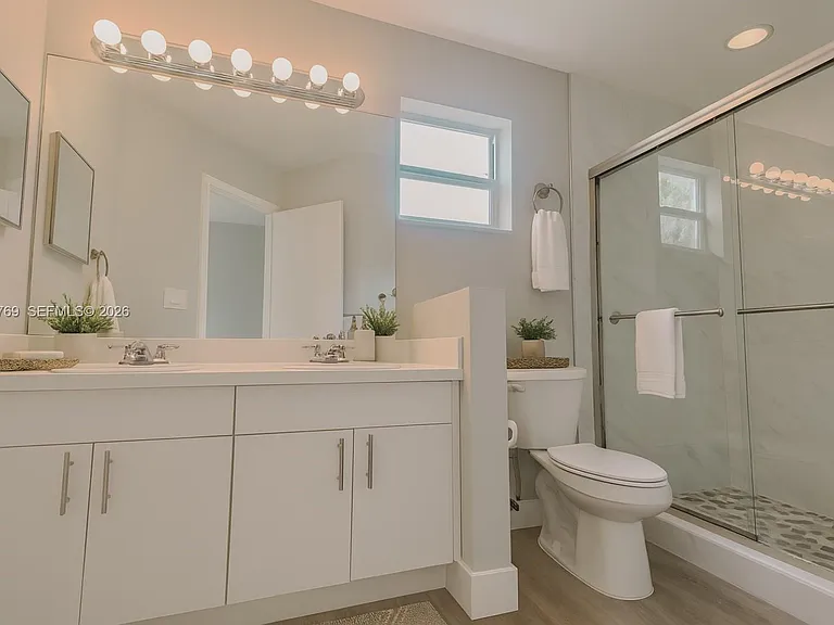 340 SW 121st Ter #340 — Photo 7