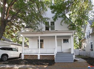 2741 R St, Lincoln, NE 68503