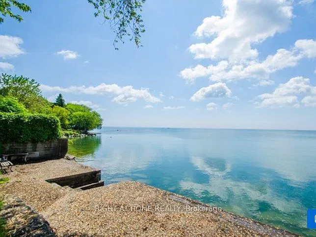 2687 Lake Shore Blvd W