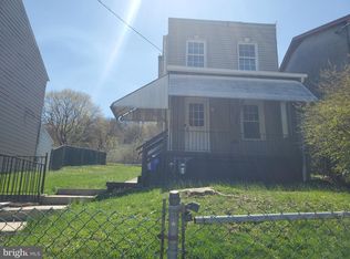 1736 Fairview St, Reading, PA 19606