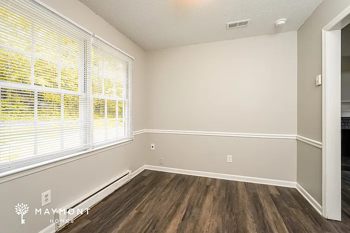 5916 Stoneybrook Cir — Photo 4