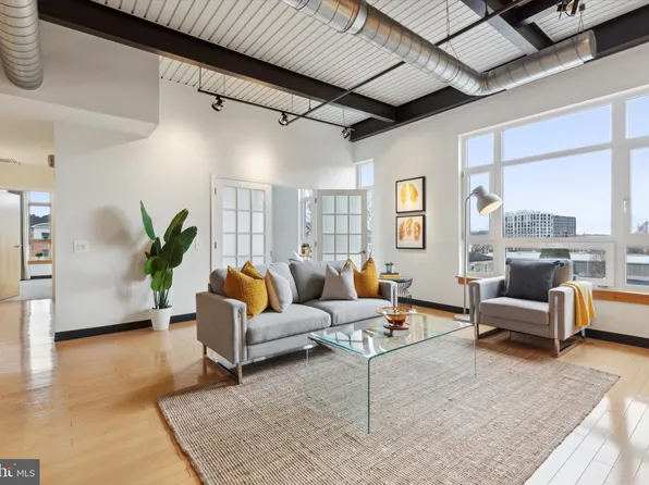 75 Maple St Suite 201, Conshohocken, PA 19428
