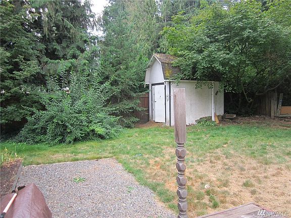 5th image of 12610 82nd Ave E