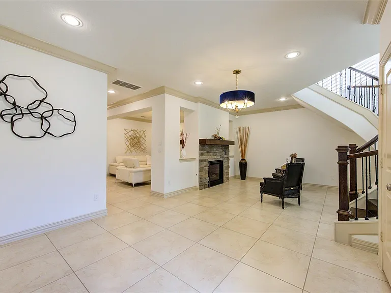 13606 Teal Bluff Ln — Photo 9