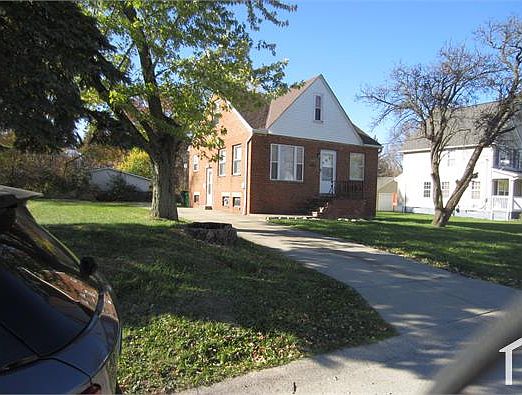 1st image of 4648 E 144th St