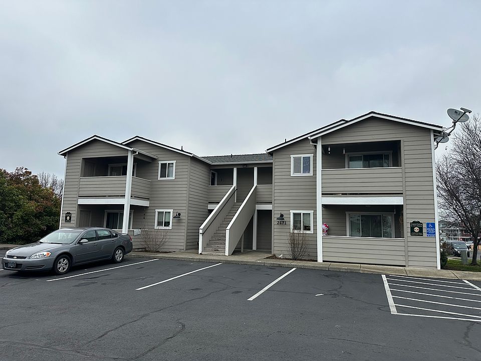 1st image of 2671 Paloma Ave #1