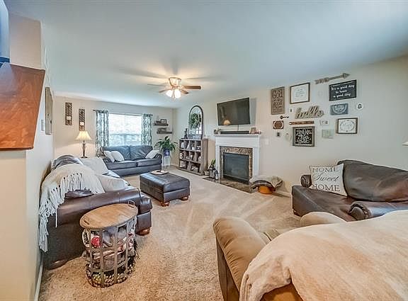 3rd image of 3024 Harvest Meadow Dr