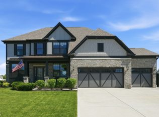5423 Peachtree Rd, Zionsville, IN 46077