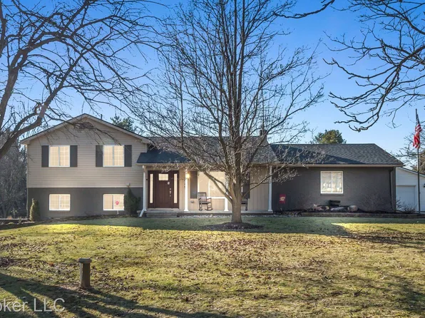 2949 Bullard Rd, Hartland, MI 48353