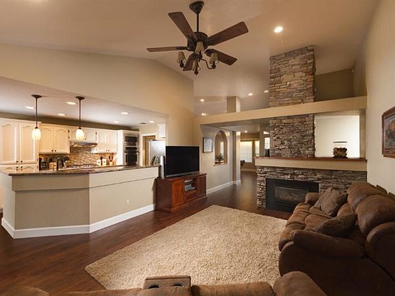 4th image of 1531 Messina Ct