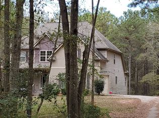 83 Lamb Rd, Moreland, GA 30259