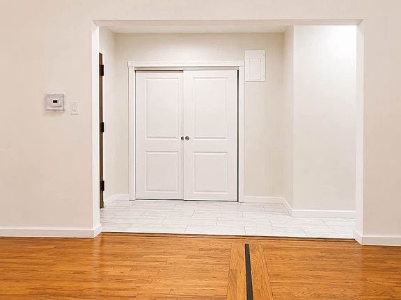 5th image of 1709 Foster Ave #1