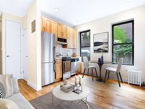 3rd image of 128 W 13th St APT 22