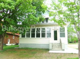 237 E River St, Monticello, MN 55362