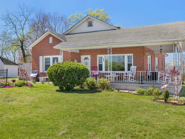 215 S Military Ave, Lawrenceburg, TN 38464