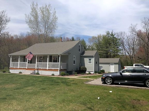 4th image of 251 Buxton St