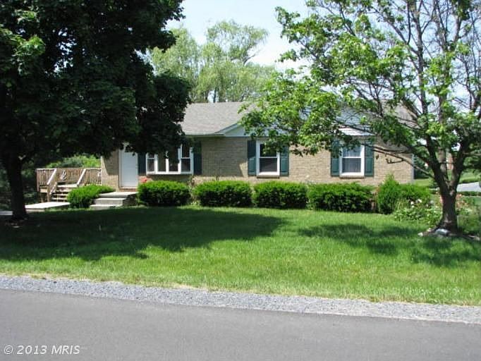 1st image of 106 Linwood Ct