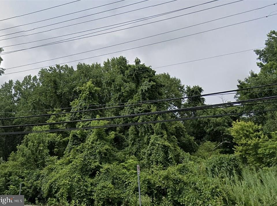 1st image of Outing Ave