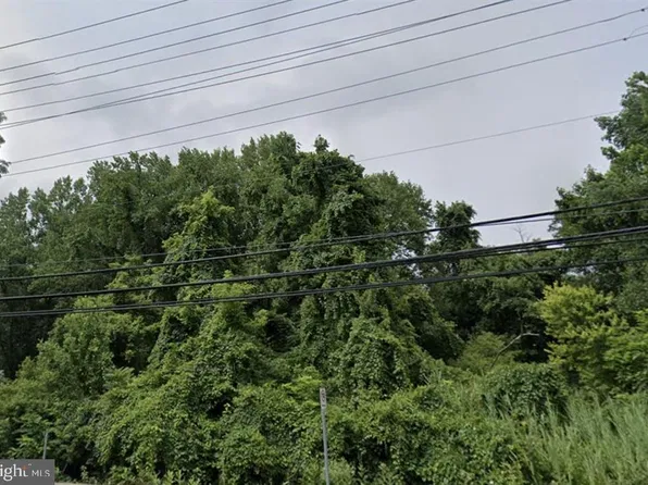 Outing Ave, Pasadena, MD 21122