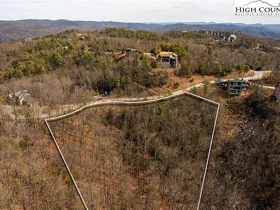 5th image of 1255 Reynolds Parkway