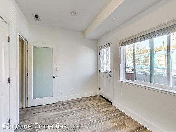 4th image of 2881 Mission St #8603780