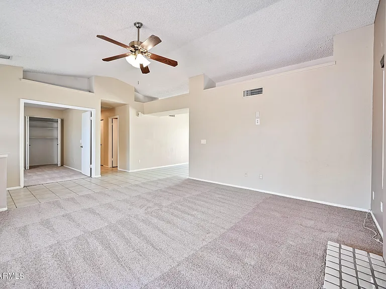 6830 E Paradise Ln — Photo 6