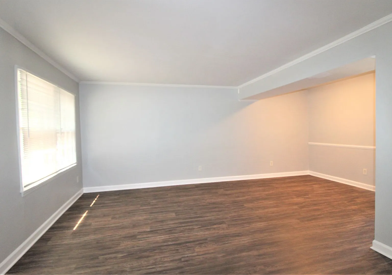 (Coming Soon) 3 Bedroom Townhome by the Light Rail! — Photo 3
